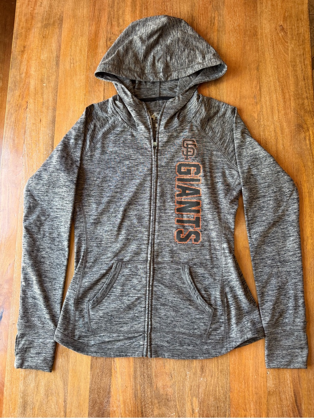 Women’s Gray SF Giants Zip Hoodie size medium